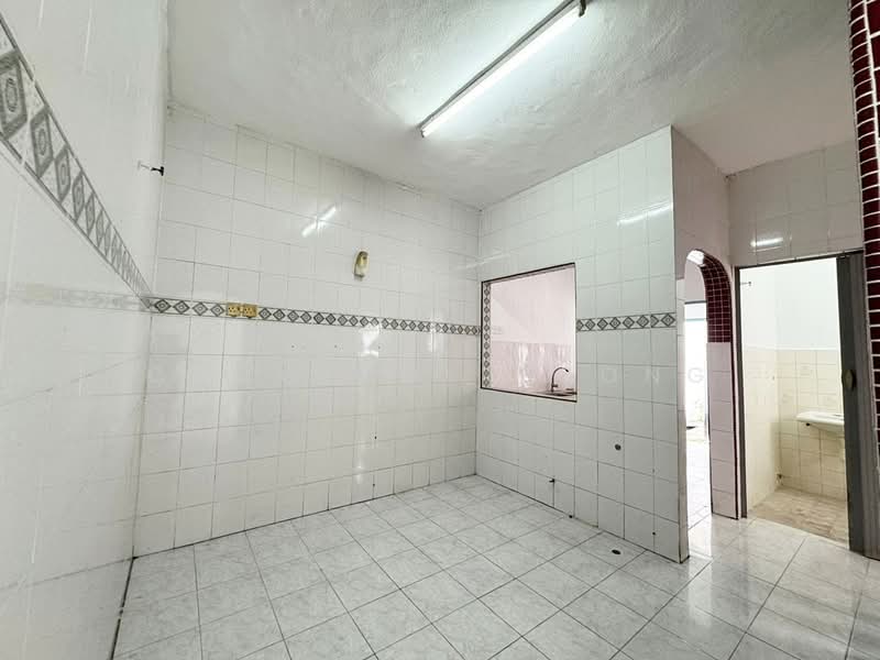 2-storey Terraced House for Sale in Puchong (Selangor) - Chow Kok Toong - Kitchen - PropertyGuru.com.my