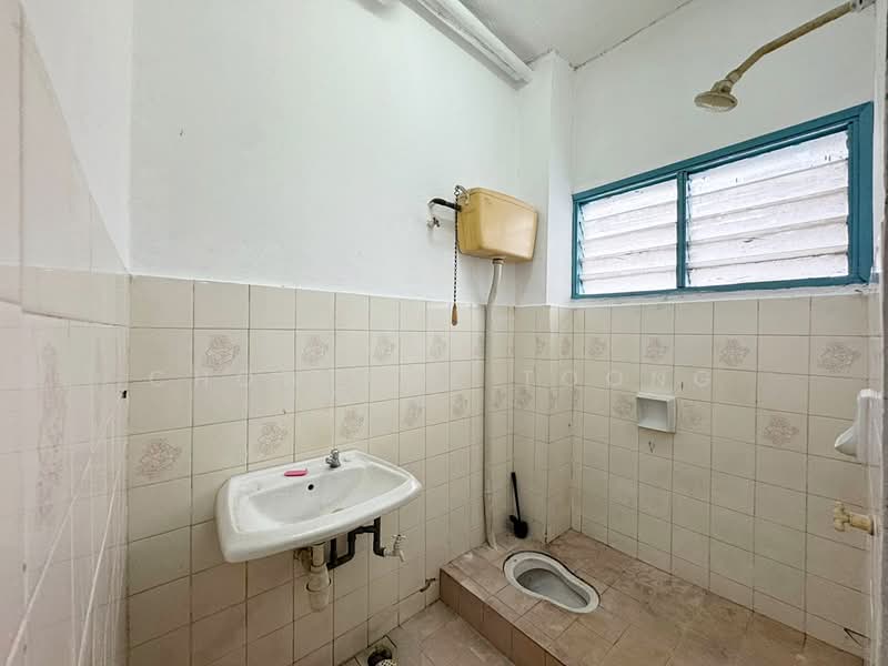 2-storey Terraced House for Sale in Puchong (Selangor) - Chow Kok Toong - Bathroom - PropertyGuru.com.my