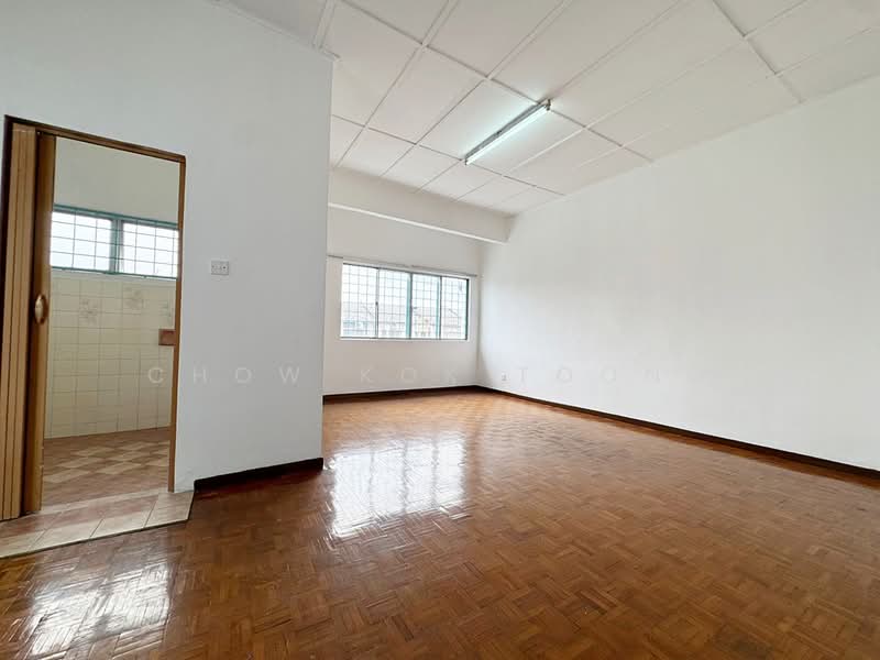 2-storey Terraced House for Sale in Puchong (Selangor) - Chow Kok Toong - Living Room - PropertyGuru.com.my