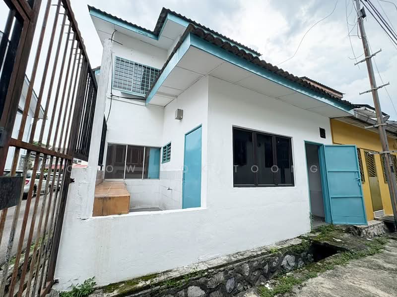 2-storey Terraced House for Sale in Puchong (Selangor) - Chow Kok Toong - Exterior - PropertyGuru.com.my