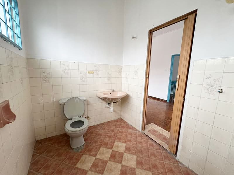 2-storey Terraced House for Sale in Puchong (Selangor) - Chow Kok Toong - Bathroom - PropertyGuru.com.my