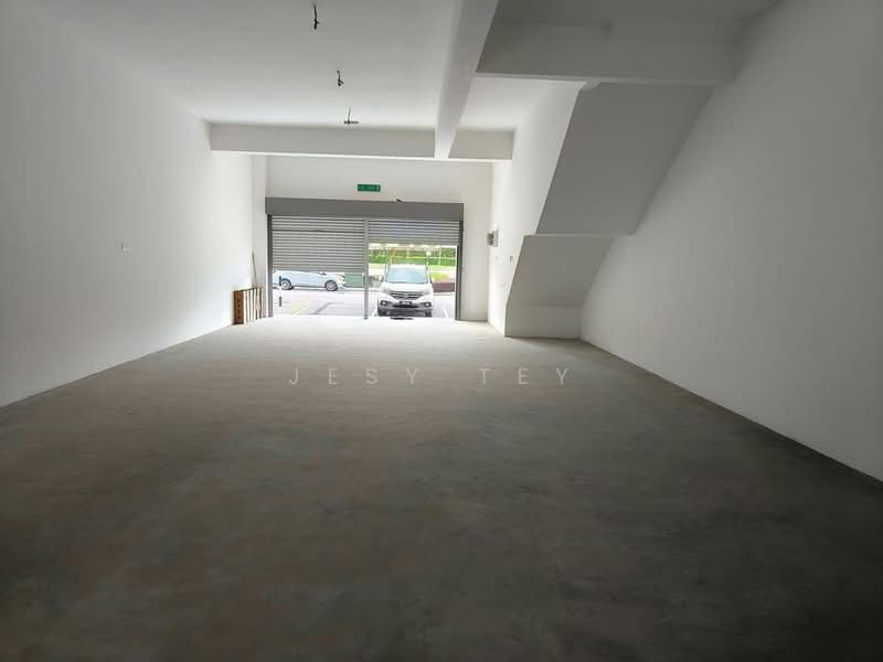 Shop / Office for Rent in Bandar Cemerlang (Ulu Tiram) - Jesy Tey - Interior - PropertyGuru.com.my