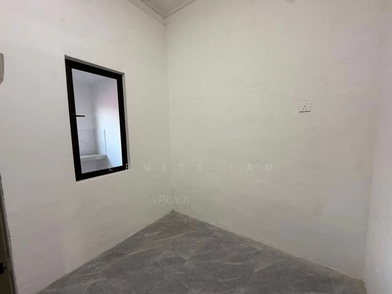1-storey Terraced House for Sale in Taman Gelang Emas (Gelang Patah) - Erness Tan - Interior - PropertyGuru.com.my