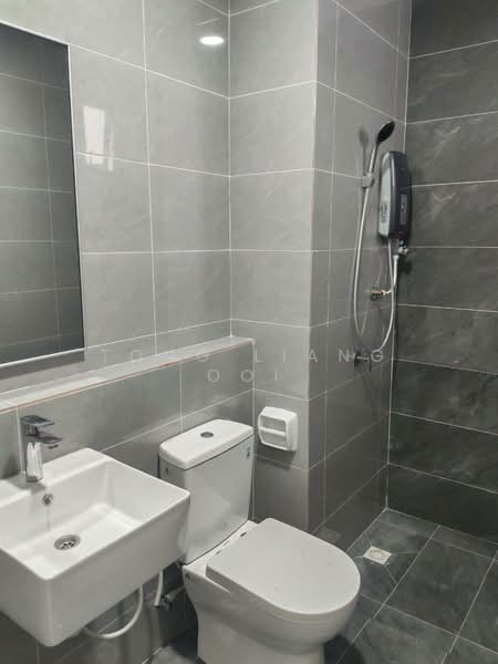 Kondominium untuk Disewa di Lucerne Residences - Tong Liang Ooi - Bathroom - PropertyGuru.com.my