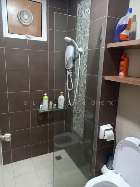 Condominium for Rent at Solaria Residences - Gladys Kock - Bathroom - PropertyGuru.com.my