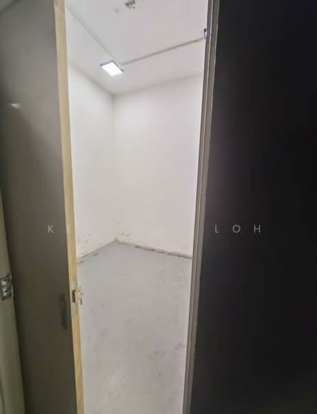 Shop for Rent in Taman Melodies (Johor Bahru) - Kim Yeng Loh - Interior - PropertyGuru.com.my
