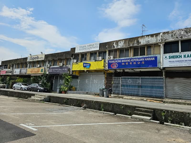Shop for Rent in Taman Melodies (Johor Bahru) - Kim Yeng Loh - Exterior - PropertyGuru.com.my