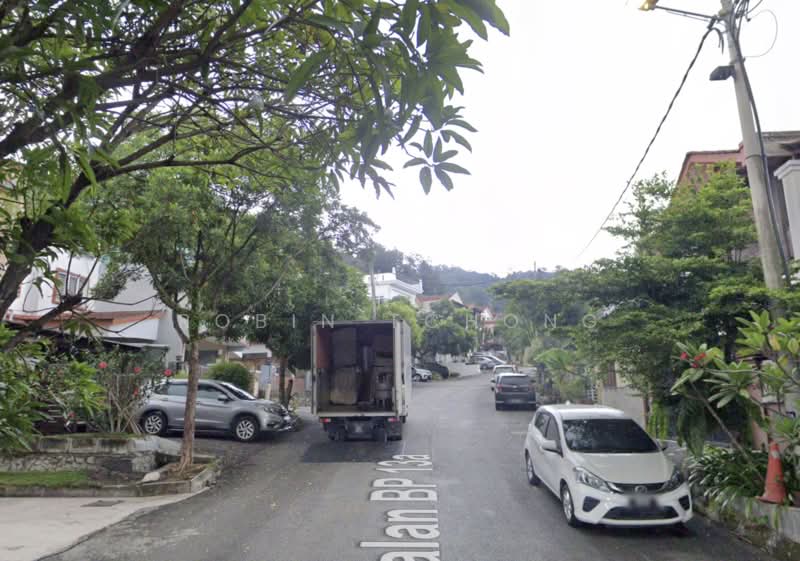 3-storey Terraced House for Sale in Batu Caves (Selangor) - Robin Tchong - Exterior - PropertyGuru.com.my
