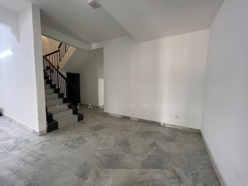 1.5-storey Terraced House for Sale in Bandar Baru Sri Petaling (Sri Petaling) - Izzat Zamros - Interior - PropertyGuru.com.my
