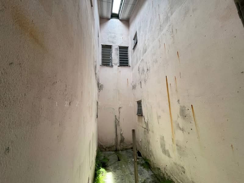 1.5-storey Terraced House for Sale in Bandar Baru Sri Petaling (Sri Petaling) - Izzat Zamros - Exterior - PropertyGuru.com.my
