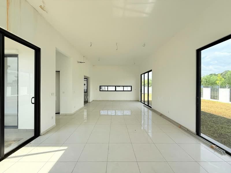 Rumah Banglo untuk Dijual di Alam Sari (Bangi) - Hazwan Hilmi - Living Room - PropertyGuru.com.my