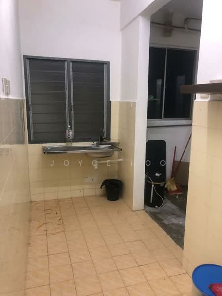Apartment for Sale at Pangsapuri Mawar Jaya - Joyce Hoo - Kitchen - PropertyGuru.com.my