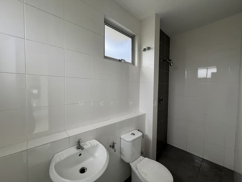 2-storey Terraced House for Sale in Kota Kemuning (Shah Alam) - Miki You - Bathroom - PropertyGuru.com.my