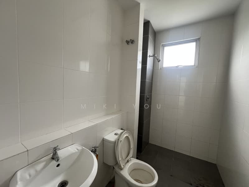 2-storey Terraced House for Sale in Kota Kemuning (Shah Alam) - Miki You - Bathroom - PropertyGuru.com.my