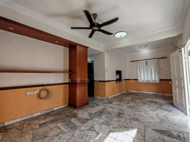 Apartment for Sale at Mutiara Court - Sharon Ong - Living Room - PropertyGuru.com.my