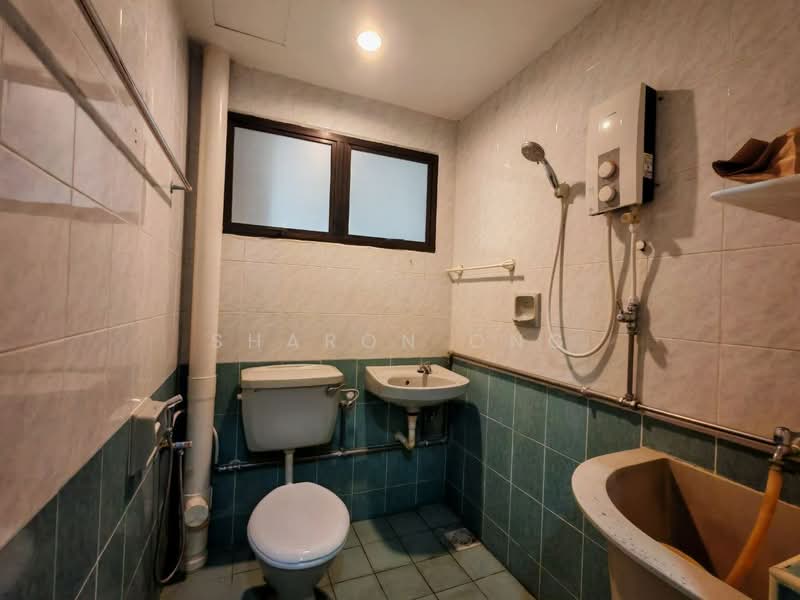 Apartment for Sale at Mutiara Court - Sharon Ong - Bathroom - PropertyGuru.com.my