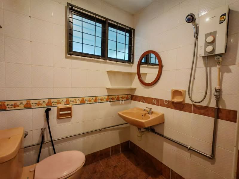 Apartment for Sale at Mutiara Court - Sharon Ong - Bathroom - PropertyGuru.com.my