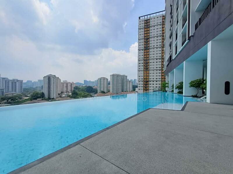 Kondominium untuk Dijual di SkyVogue - Yk Yong - Pool - PropertyGuru.com.my
