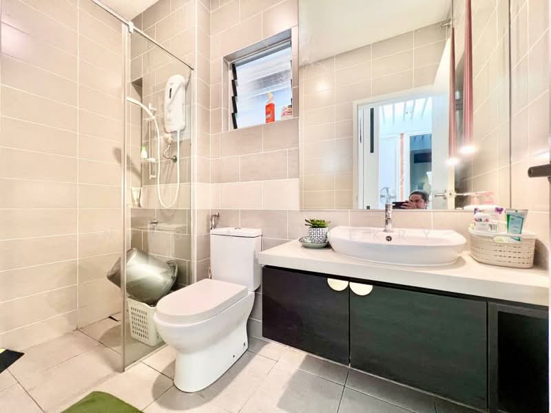 Rumah Berkembar untuk Dijual di Tropicana Heights (Kajang) - Niesya Shuekry - Bathroom - PropertyGuru.com.my