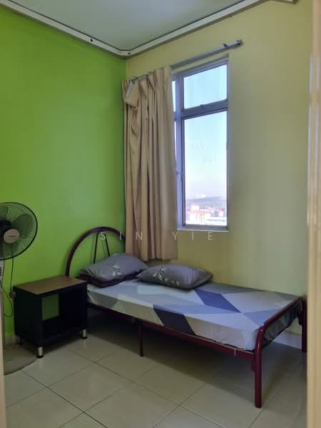Pangsapuri untuk Dijual di Kipark Apartment - Sin Yie - Bedroom - PropertyGuru.com.my