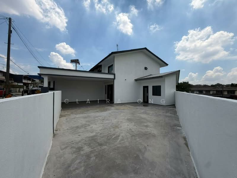 Rumah Teres 2 Tingkat untuk Dijual di Taman Johor Jaya (Johor Bahru) - Claira Ong - Exterior - PropertyGuru.com.my