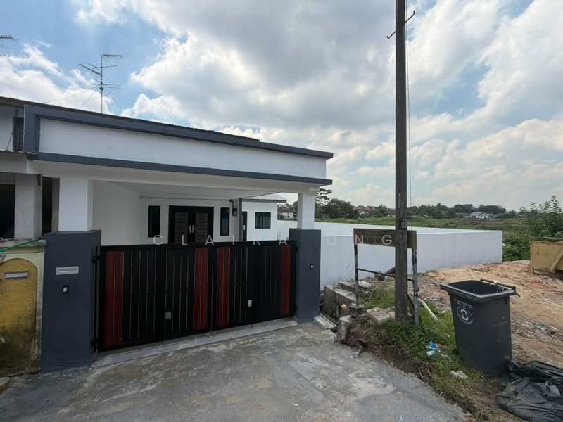 Rumah Teres 2 Tingkat untuk Dijual di Taman Johor Jaya (Johor Bahru) - Claira Ong - Exterior - PropertyGuru.com.my