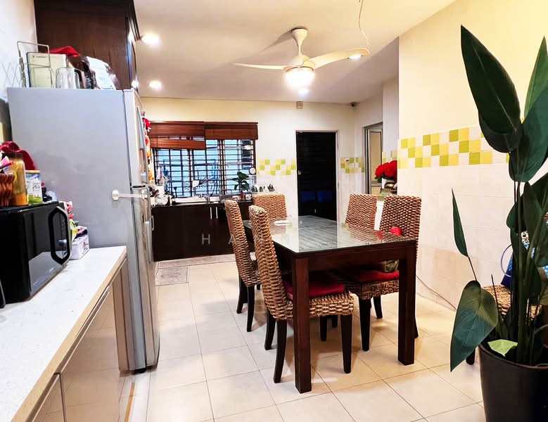 2-storey Terraced House for Sale in Bandar Puteri Puchong (Puchong) - Hann . - Kitchen - PropertyGuru.com.my