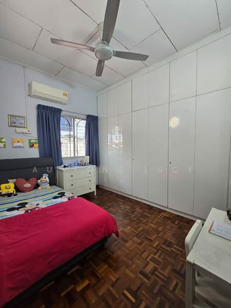 Rumah Berkembar untuk Dijual di Taman Tasek (Johor Bahru) - Au Yong Lucy - Bedroom - PropertyGuru.com.my