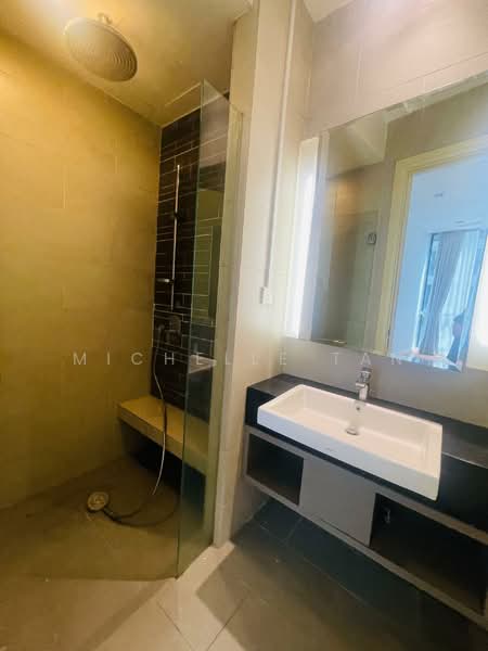 Servis Apartment untuk Dijual di Laman Ceylon - Michelle Tan - Bathroom - PropertyGuru.com.my