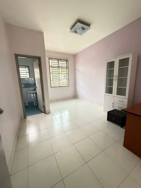 2-storey Terraced House for Sale in Taman Bestari Indah (Ulu Tiram) - Adeline Soh - Bedroom - PropertyGuru.com.my
