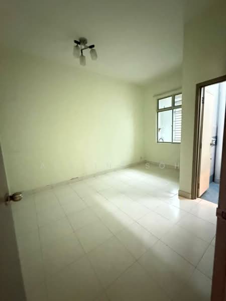 2-storey Terraced House for Sale in Taman Bestari Indah (Ulu Tiram) - Adeline Soh - Interior - PropertyGuru.com.my
