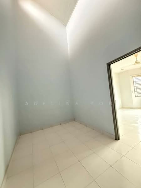 2-storey Terraced House for Sale in Taman Bestari Indah (Ulu Tiram) - Adeline Soh - Interior - PropertyGuru.com.my