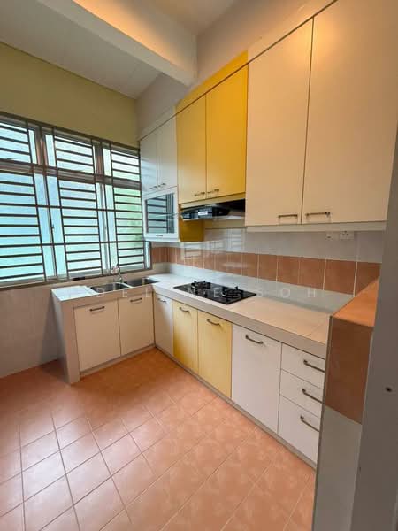 2-storey Terraced House for Sale in Taman Bestari Indah (Ulu Tiram) - Adeline Soh - Kitchen - PropertyGuru.com.my