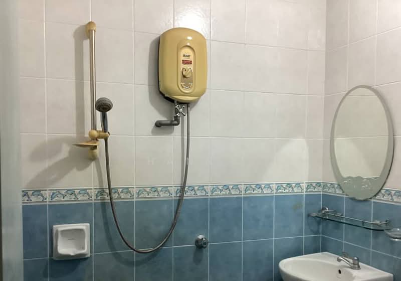 2-storey Terraced House for Sale in Bandar Puteri Puchong (Puchong) - Hann . - Bathroom - PropertyGuru.com.my