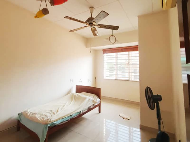 2-storey Terraced House for Sale in Bandar Puteri Puchong (Puchong) - Hann . - Bedroom - PropertyGuru.com.my
