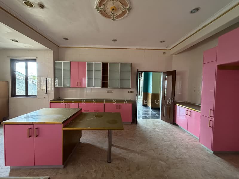 Bungalow for Sale in TTDI Hills (Kuala Lumpur) - Bernisa Bon - Kitchen - PropertyGuru.com.my