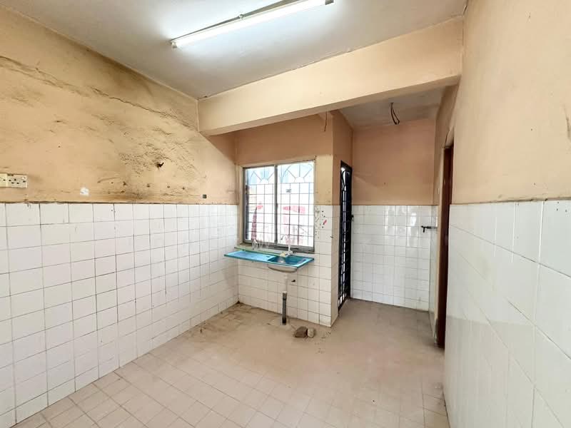 Rumah Teres 2 Tingkat untuk Dijual di Bandar Country Homes (Rawang) - Poh Kwen Kok - PropertyGuru.com.my