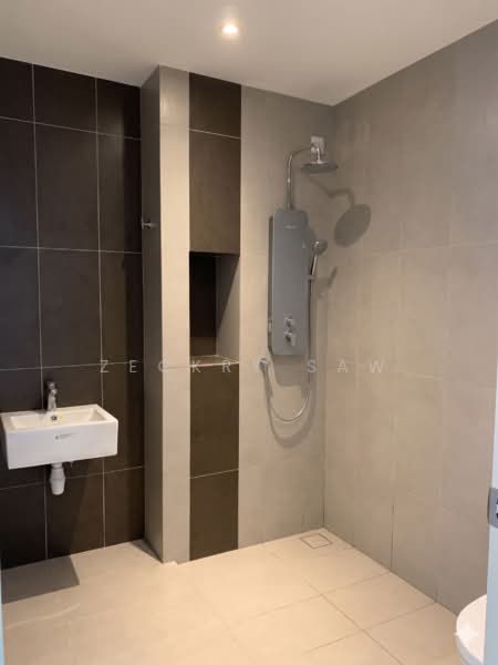 Apartment for Rent at Mutiara Hilltop - Zeckry Saw - Bathroom - PropertyGuru.com.my