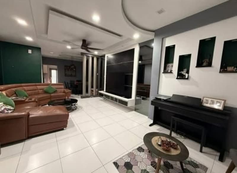 2-storey Terraced House for Sale in Taman Pulai Hijauan (Skudai) - Maggie Lee - Living Room - PropertyGuru.com.my
