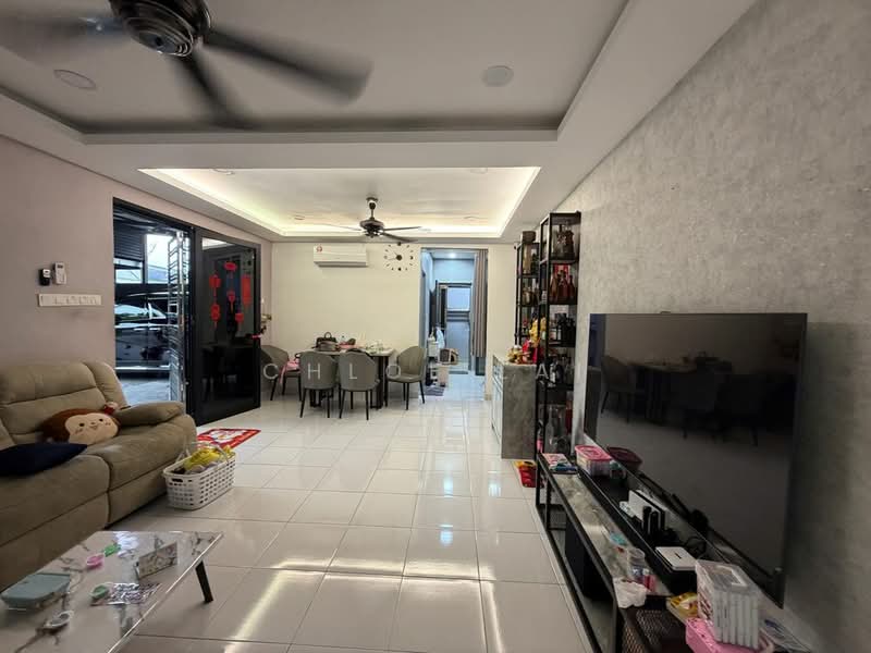 Rumah Teres 2 Tingkat untuk Dijual di Pulai (Johor) - Chloe Lai - Living Room - PropertyGuru.com.my