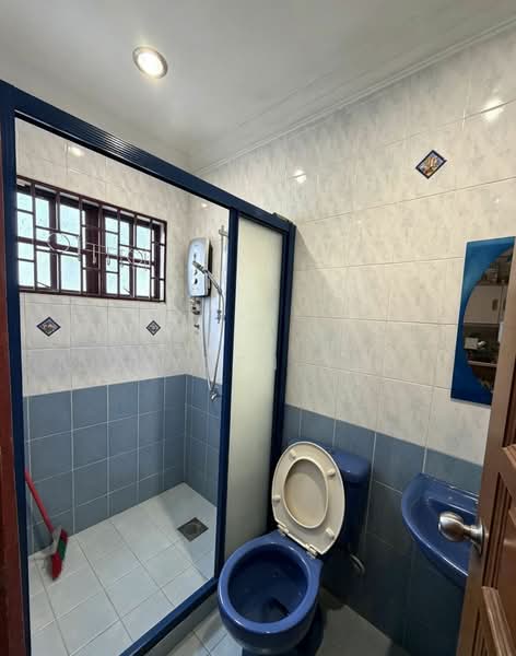 Rumah Teres 2 Tingkat untuk Dijual di Jalan Klang Lama (Old Klang Road) (Kuala Lumpur) - Jayden Yee - Bathroom - PropertyGuru.com.my