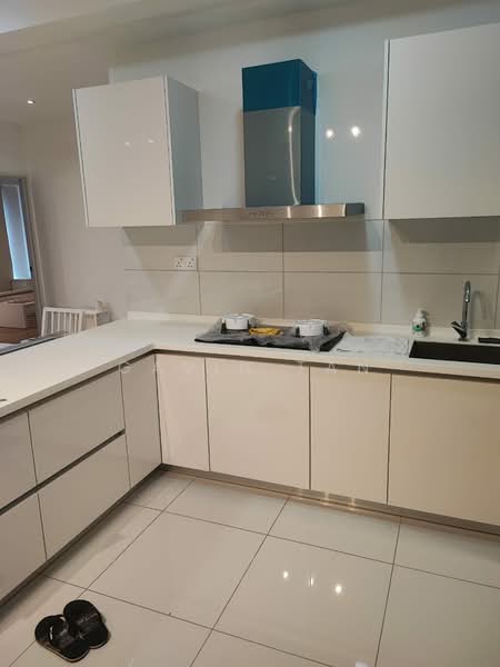 Condominium for Sale at TRI PINNACLE - Gavin Tan - Kitchen - PropertyGuru.com.my