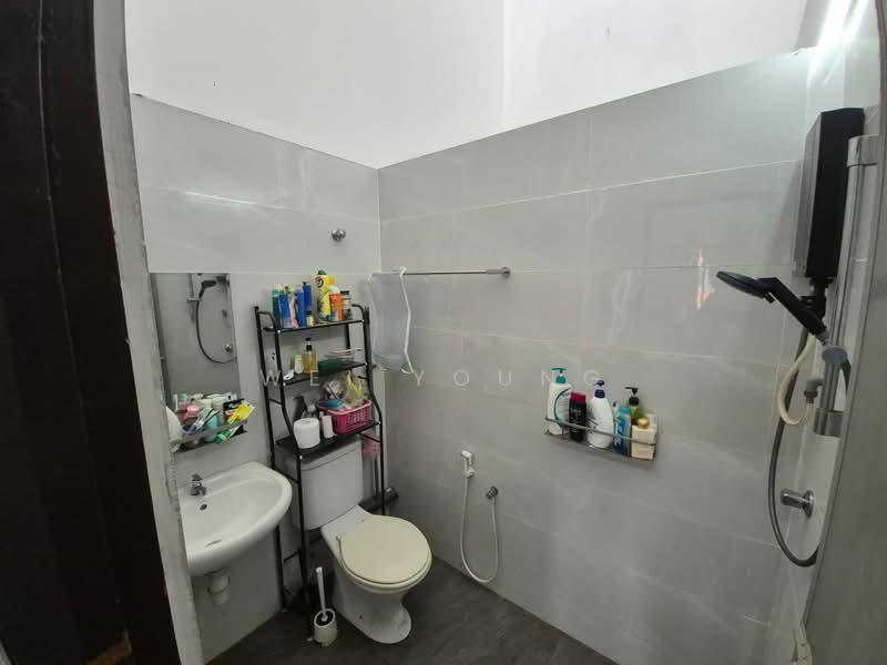 2-storey Terraced House for Sale in SS2 (Petaling Jaya) - Wei Young - Bathroom - PropertyGuru.com.my