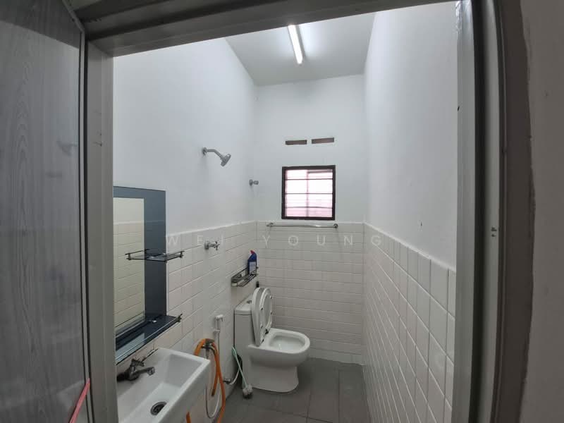2-storey Terraced House for Sale in SS2 (Petaling Jaya) - Wei Young - Bathroom - PropertyGuru.com.my