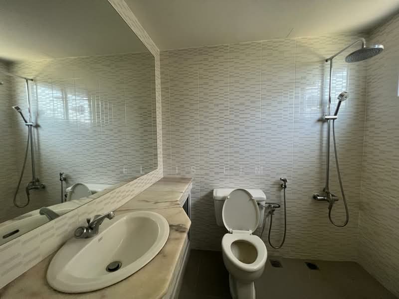 Kondominium untuk Disewa di Sri York Condominium - Elvis Lim - Bathroom - PropertyGuru.com.my