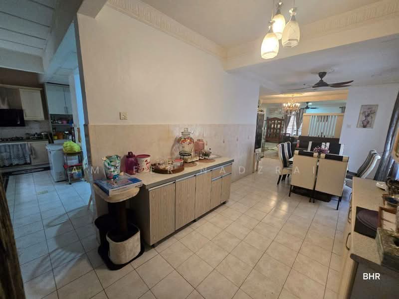 Semi-Detached House for Sale in Bandar Seri Putra (Bangi) - Ammeer Nadzrai - Kitchen - PropertyGuru.com.my
