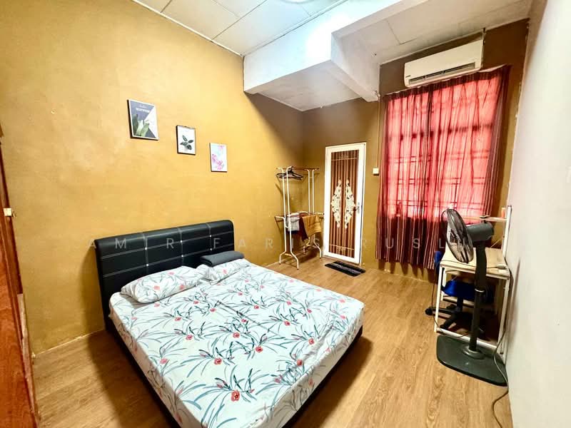 1-storey Terraced House for Sale in Bandar Putra (Kulai) - Amir Faris Rusli - PropertyGuru.com.my