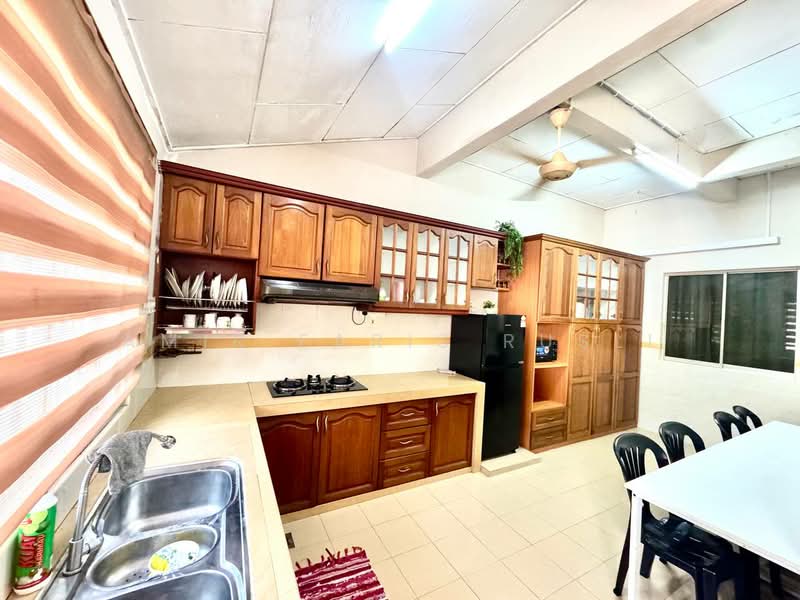 1-storey Terraced House for Sale in Bandar Putra (Kulai) - Amir Faris Rusli - PropertyGuru.com.my