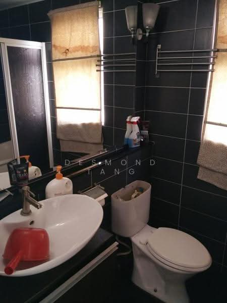 Condominium for Sale at The Tamarind - Desmond Tang - Bathroom - PropertyGuru.com.my