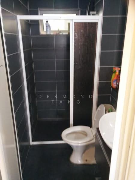 Condominium for Sale at The Tamarind - Desmond Tang - Bathroom - PropertyGuru.com.my